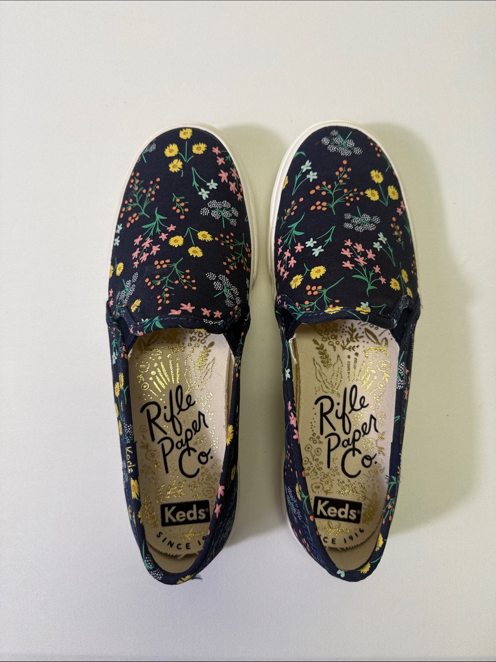 Keds x Rifle Paper Co. Navy Floral Slip-On Shoes (Size 7)